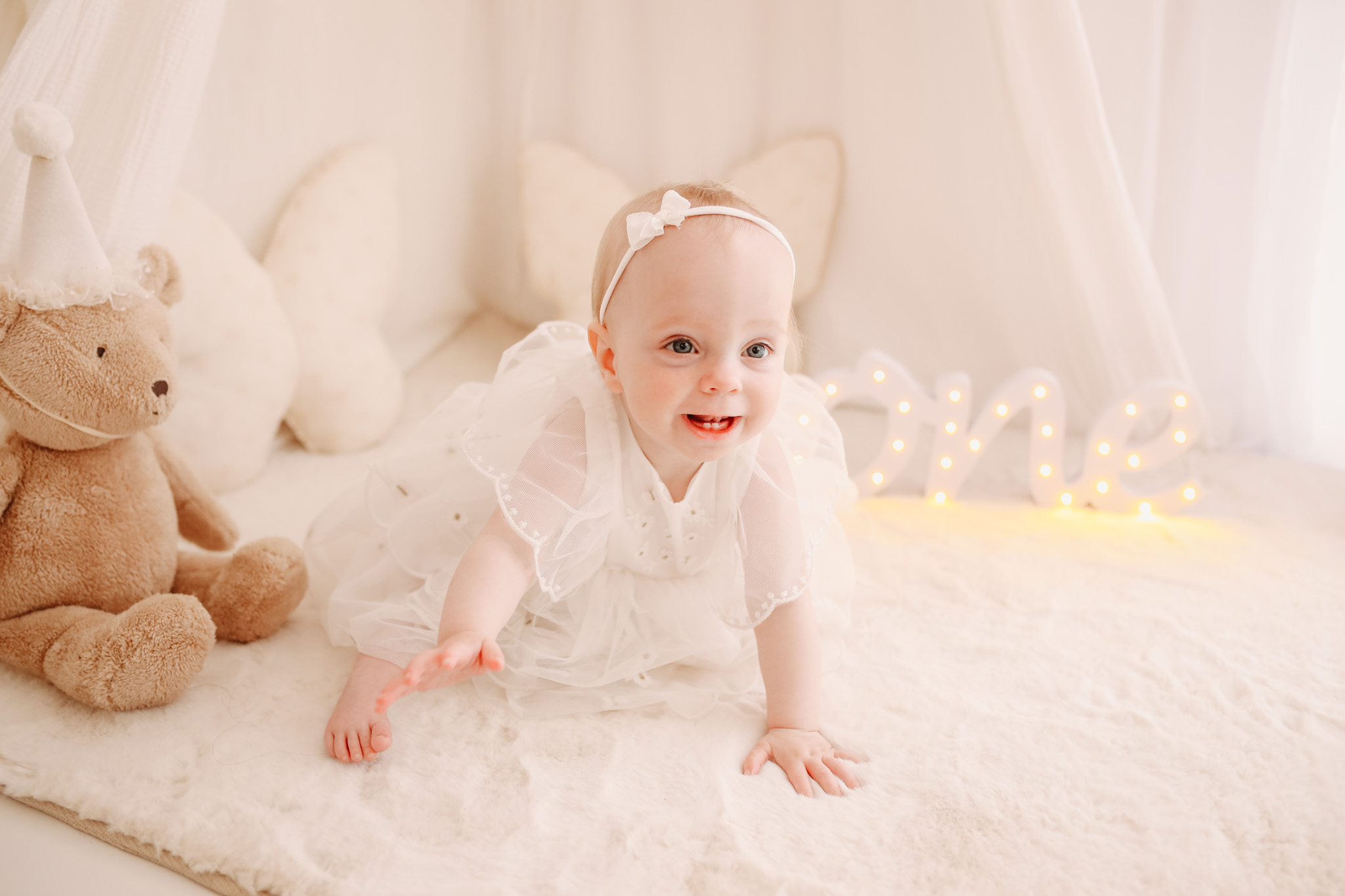 Cake smash photography Ellesmere Port — first birthday cake smash session
