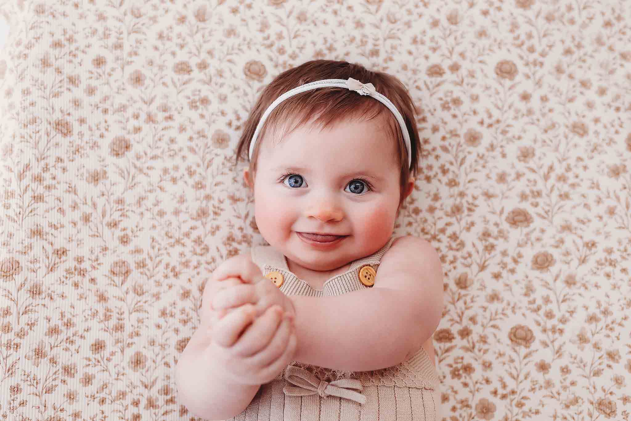 Baby photographer Ellesmere Port — sitter session Wirral